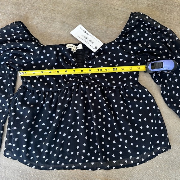 Lime lush  Black Heart Pattern Blouse nwt - Picture 6 of 9